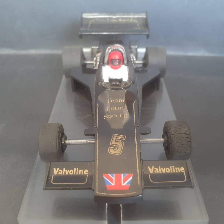 Scalextric C126 Lotus 77 John Player Special