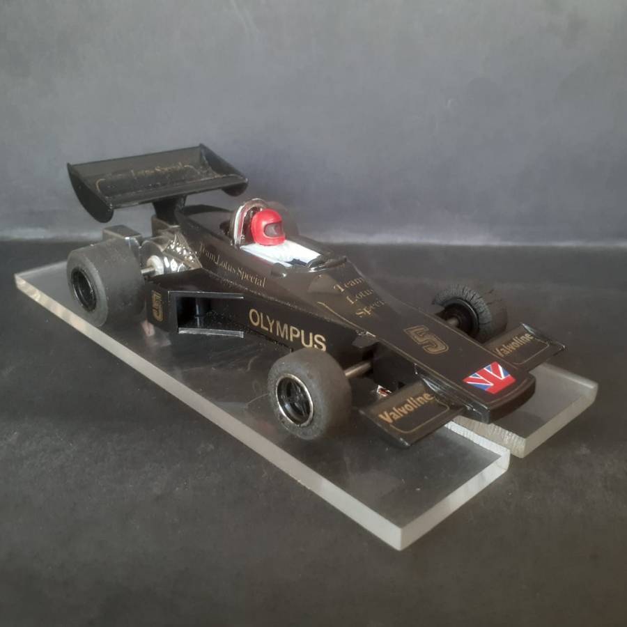 Scalextric C126 Lotus 77 John Player Special
