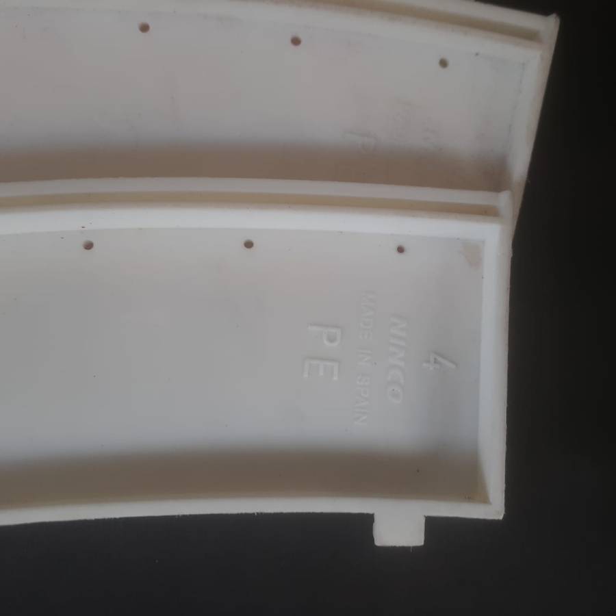 10 x Ninco Track Borders No.4 R2 Curve Outer