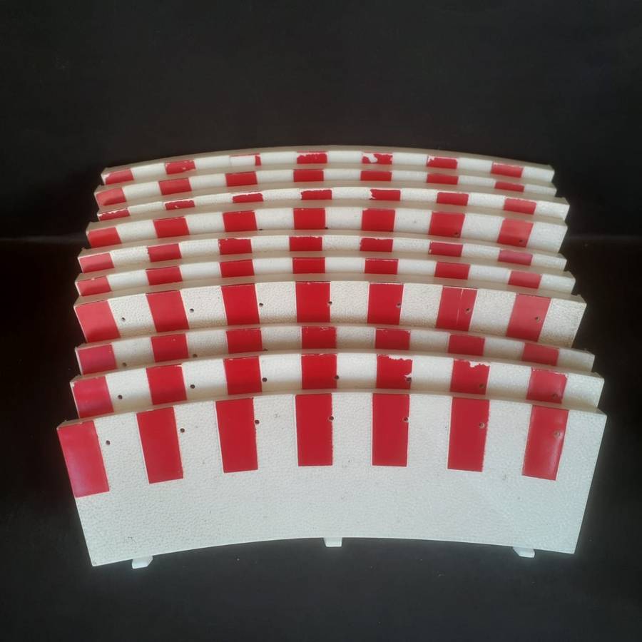 10 x Ninco Track Borders No.4 R2 Curve Outer