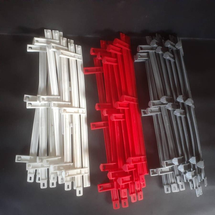 20 x Ninco Crash Barriers