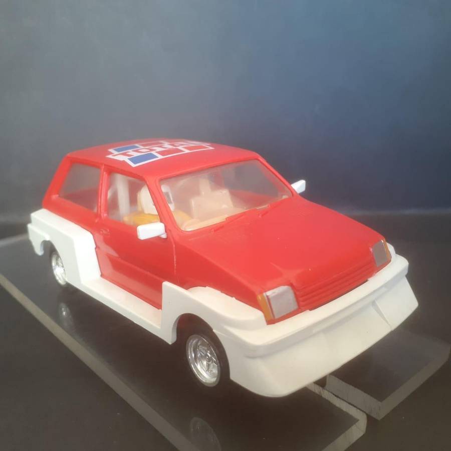 Scalextric C214 MG Metro 6R4 Total