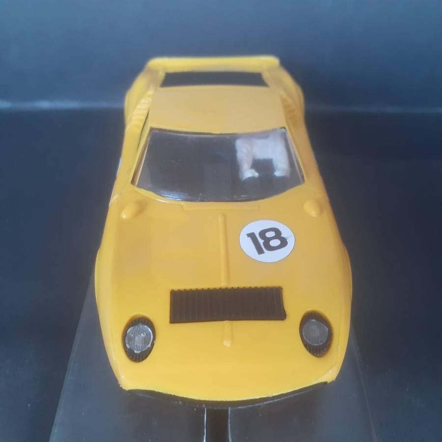 Scalextric C17 Lamborghini Miura