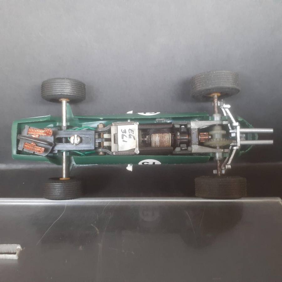 Scalextric C5 Europa Vee Race Tuned Powersledge