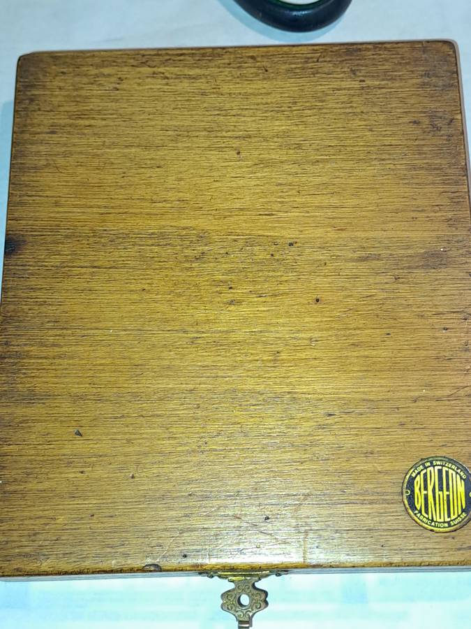 Bergeon screw drivers with extra tips in original box