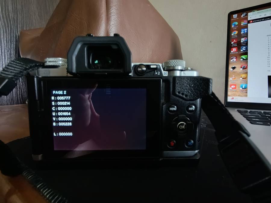 Olympus OM-D E-M5 II interchangeable-lens camera kit