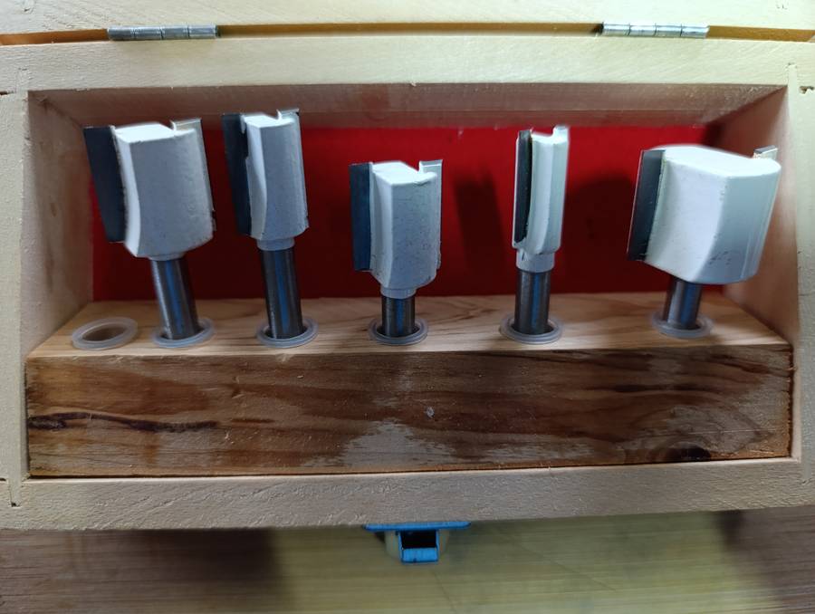 Router bit