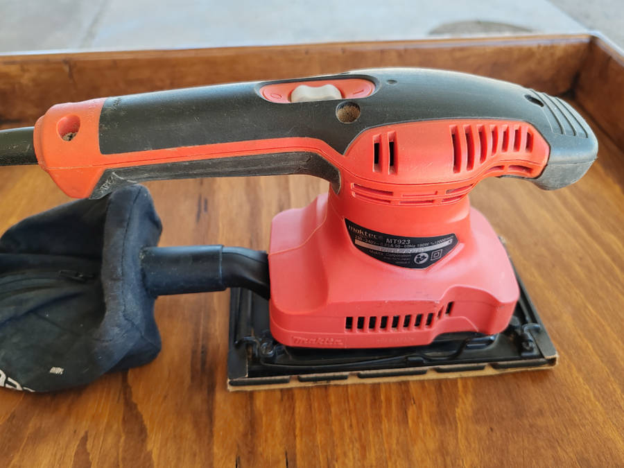 Maktec MT923 Finishing Sander