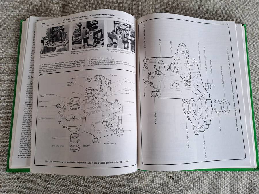 VW (petrol) Golf & Jetta, 1984-1985  Owners Workshop Manual - Haynes