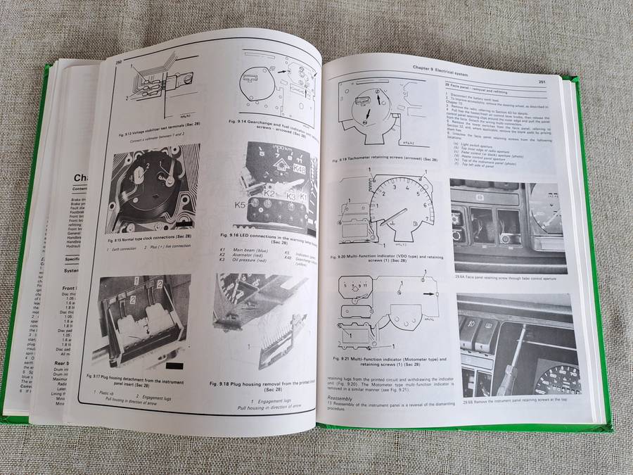 VW (petrol) Golf & Jetta, 1984-1985  Owners Workshop Manual - Haynes