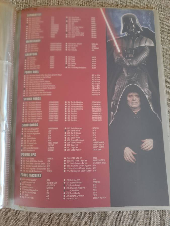 Star Wars Topps Force Attax Trading Card Game Binder and 31 Cards - 2012