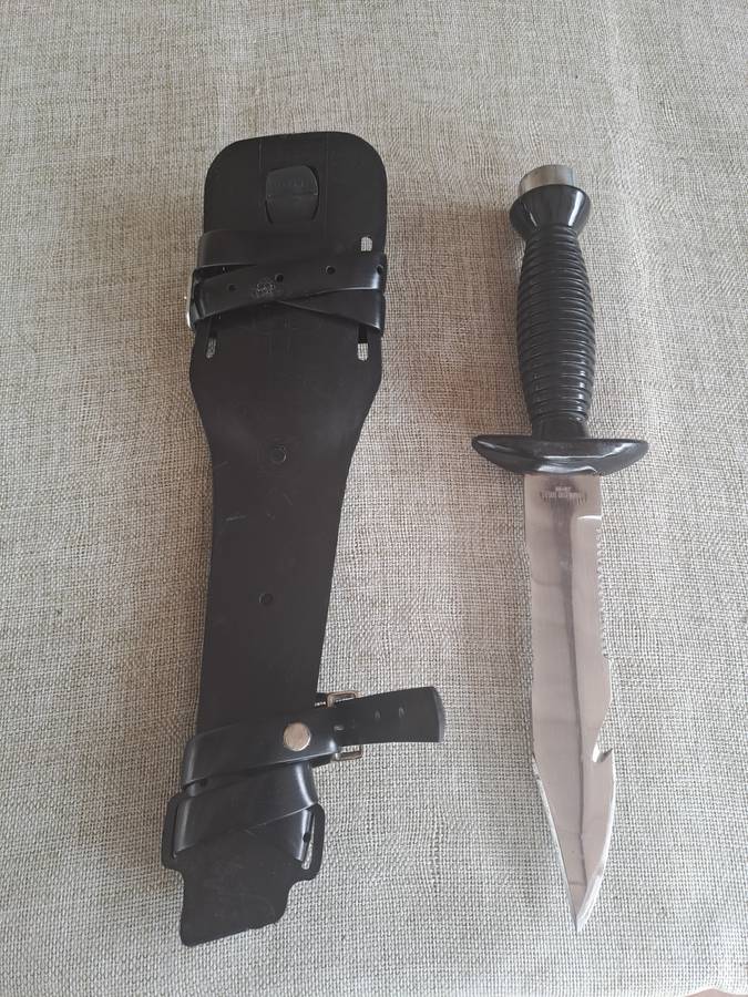 Eternal Trade Mark Divers Knife
