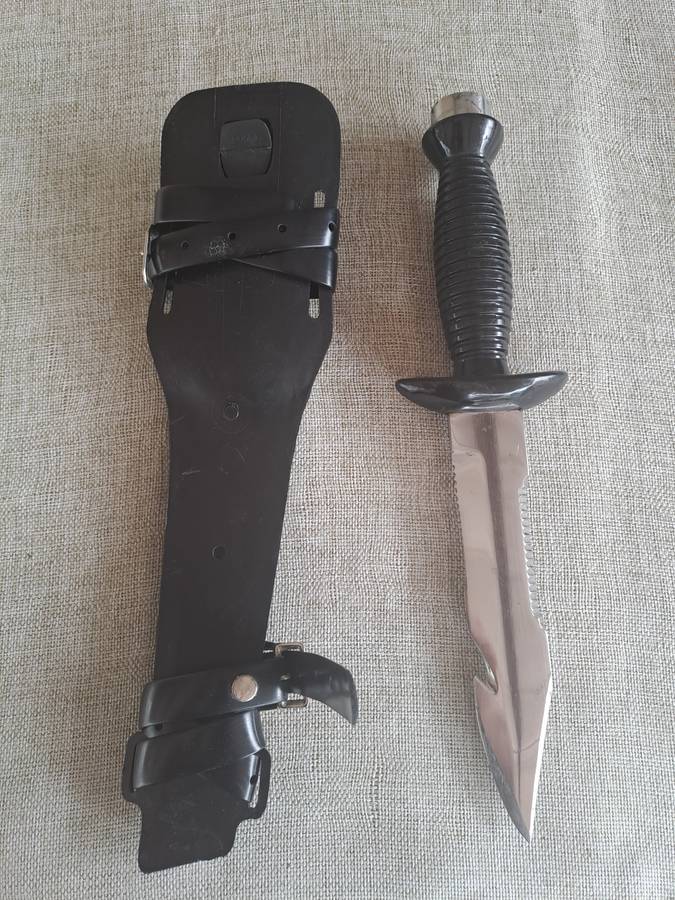 Eternal Trade Mark Divers Knife
