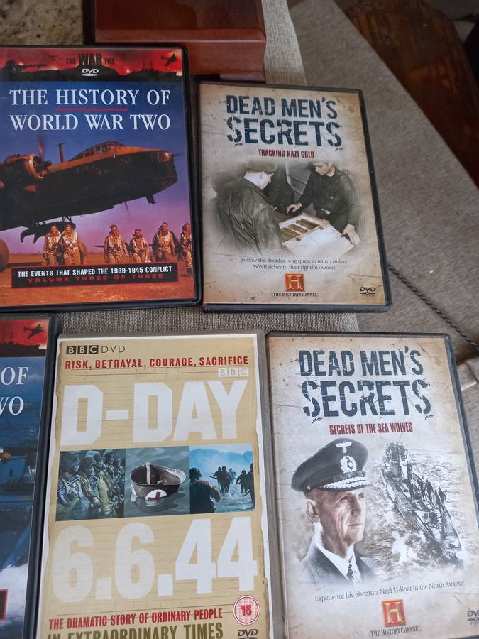 30 x WWII DVD's