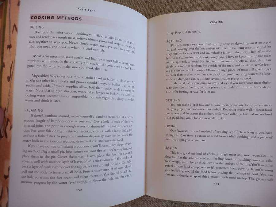 Chris Ryan's Ultimate Survival Guide