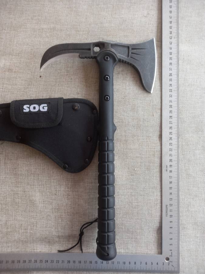 SOG - Tactical Axe