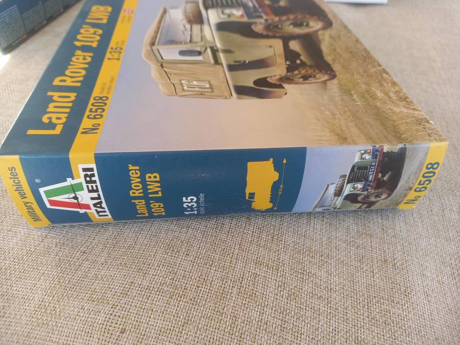 Land Rover 109' LWB 1/35 scale - Italeri