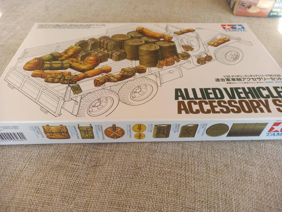 Allied Vehicles Accessory Set 1/35 scale - Tamiya