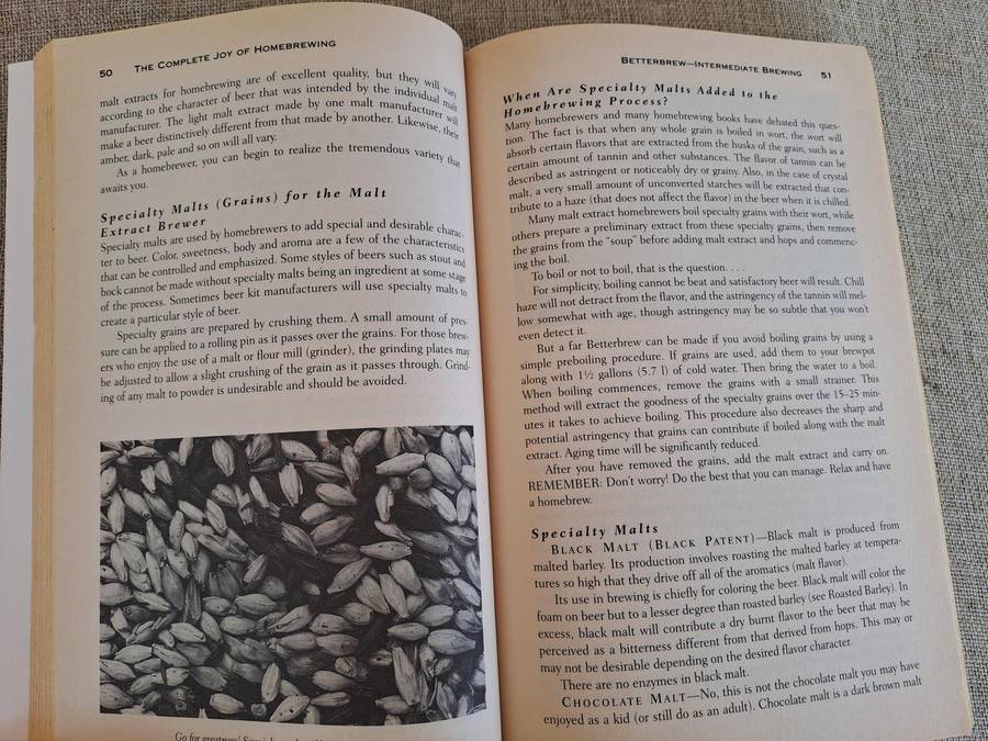The Complete Joy of Home Brewing 3rd Edition - Charlie Papazian