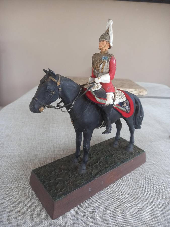 Household Cavalry Officer - Metal - 24cm Excellent piece / solid RARE