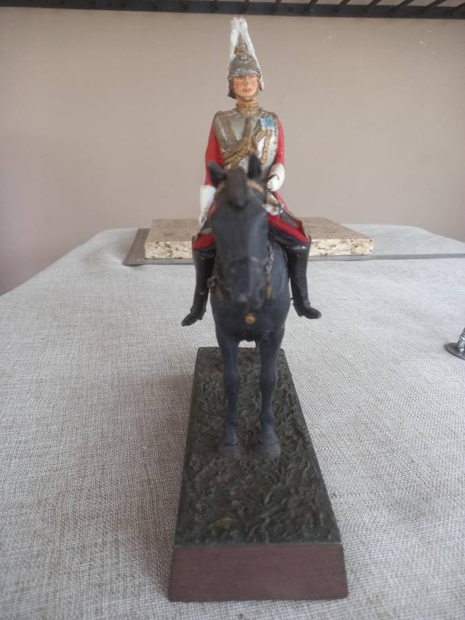 Household Cavalry Officer - Metal - 24cm Excellent piece / solid RARE