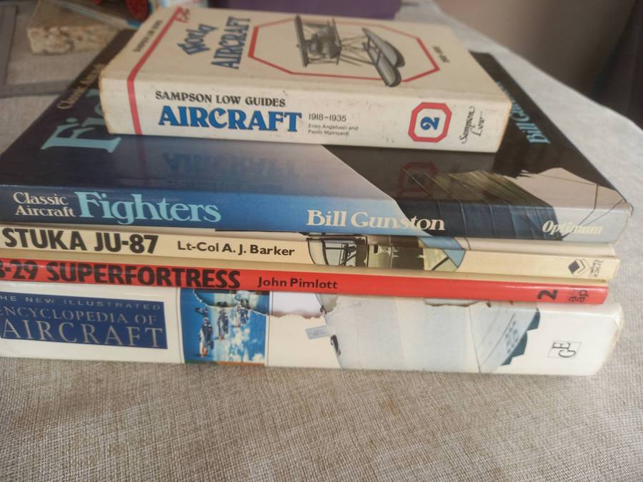 Aircraft / Military Airplanes x 5