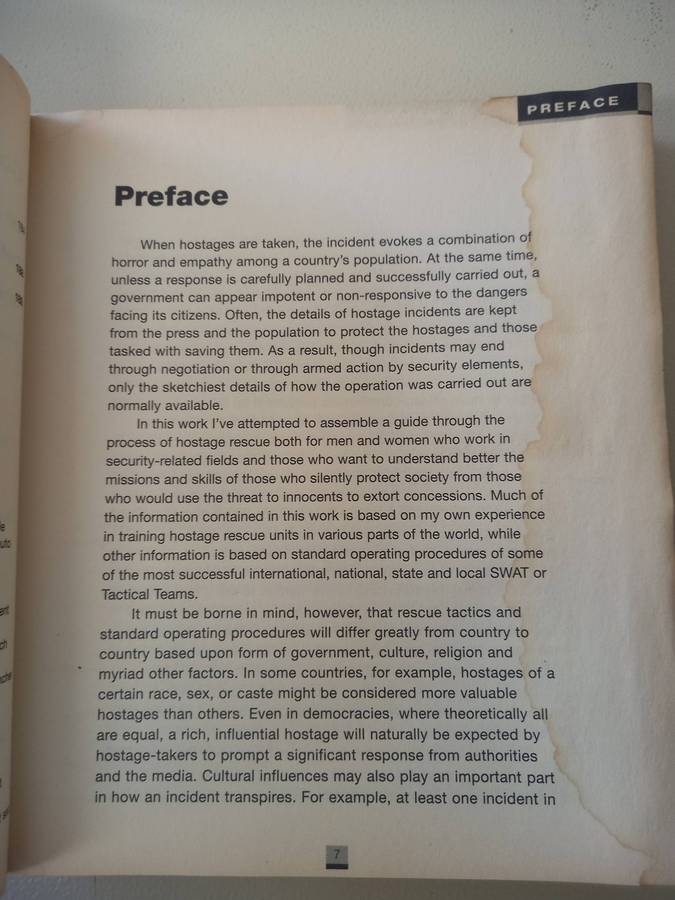 Hostage Rescue Manual: Tactics of the Counter-Terrorist Professionals - LeroyThompson