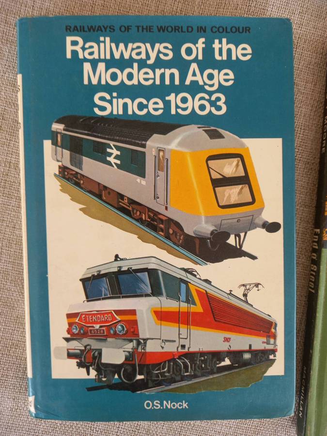 Pictorial History of Trains / Trains / Railways of the Modern Age / Model Railway Engines /End of St