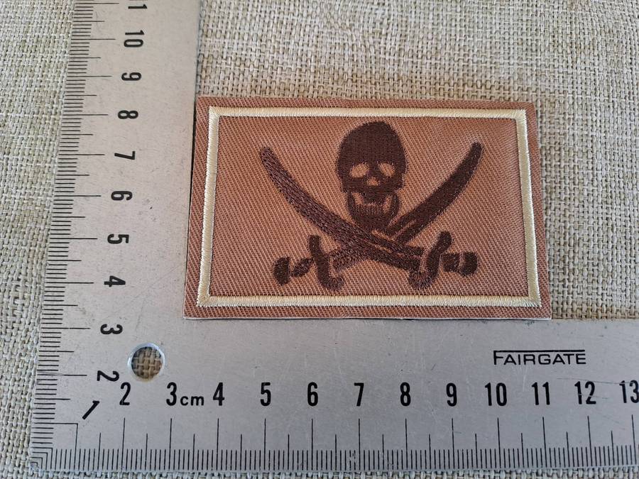 Skull and Cross Bones / Pirate flag- Morale Patch