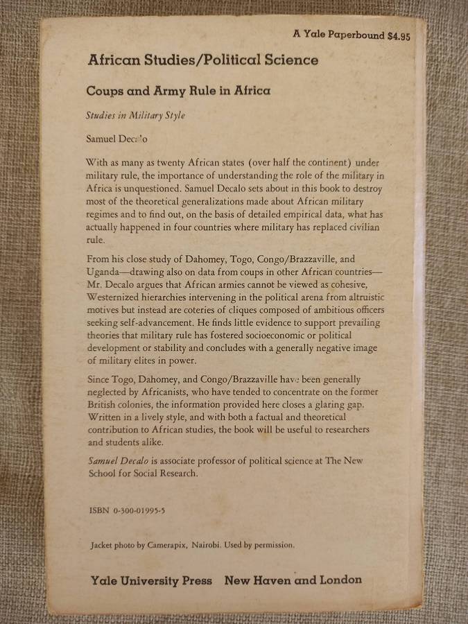 Coups and army rule in Africa : studies in military style - Samuel Decalo