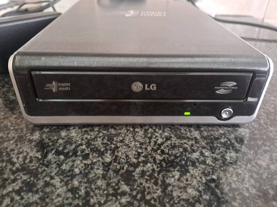 LG DVD Rewriter 20X External / GE20