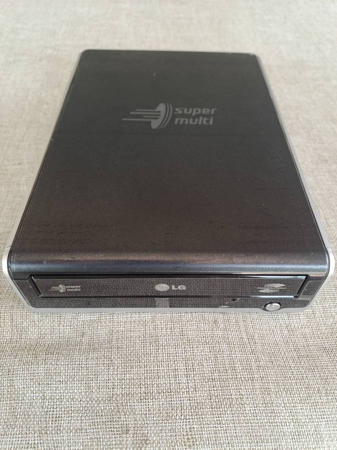 LG DVD Rewriter 20X External / GE20