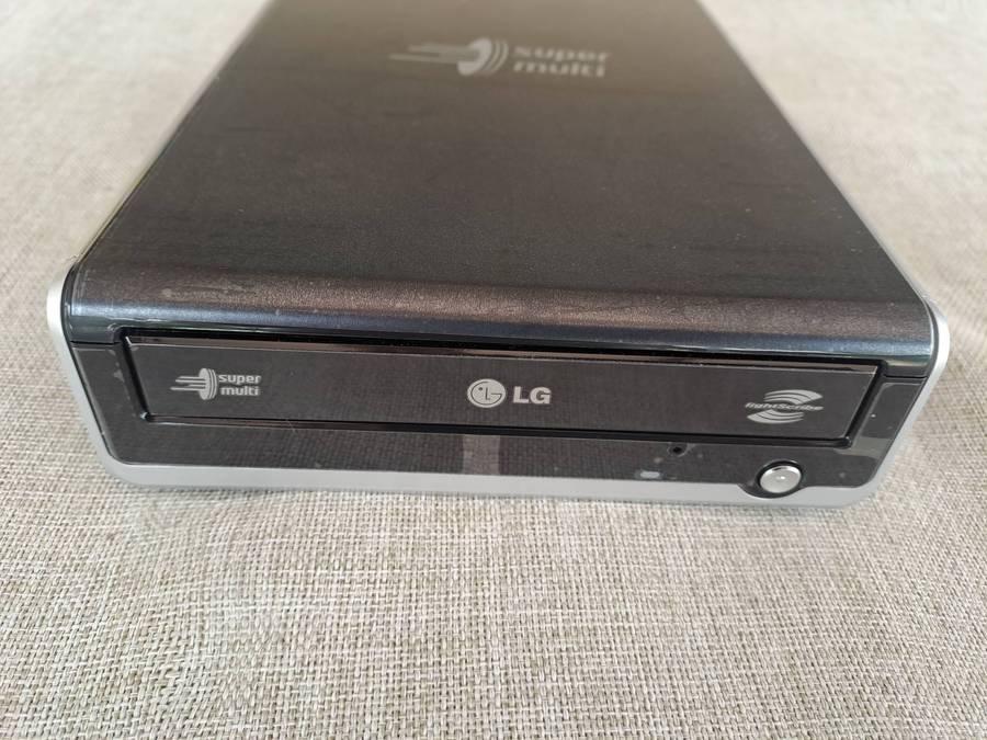 LG DVD Rewriter 20X External / GE20