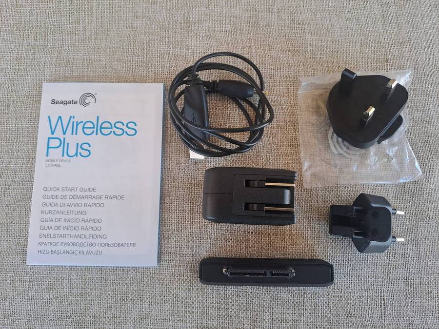 Seagate Wireless Mobile Storage, PQI Air Bank and HDMI cable 10 m