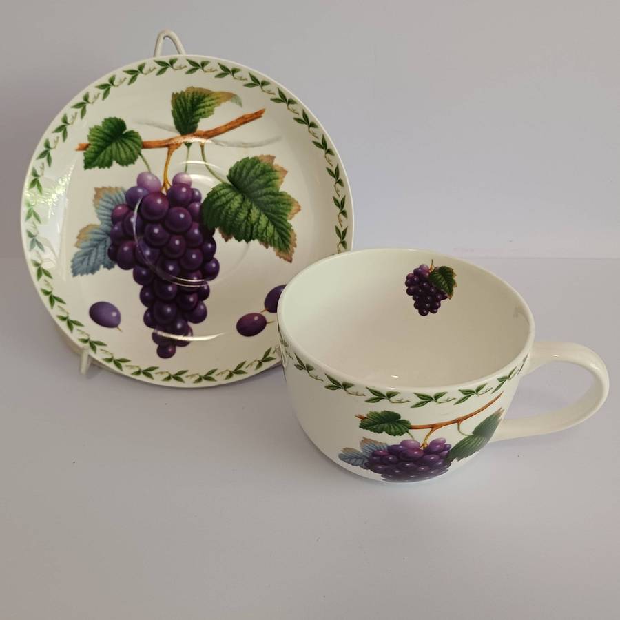 Maxwell & Williams Orchard Fruits Tea/Coffee Cup & Saucer - Grape Design - Fine Bone China