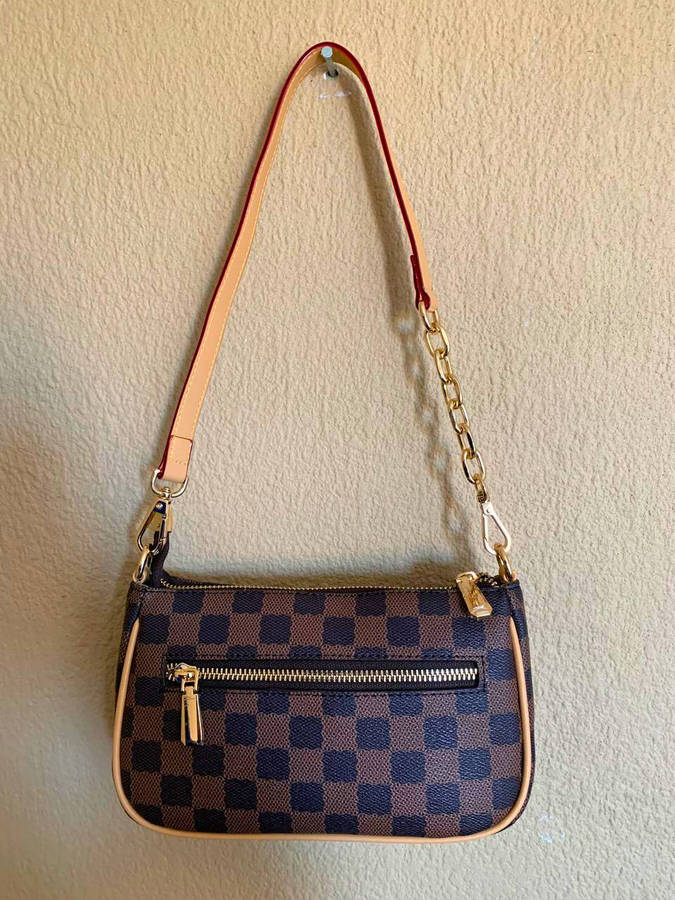 Classic Checkered Shoulder Bag