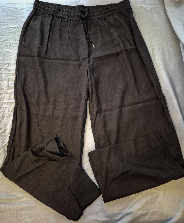 Woman's Sports Clothing Sets (x4)