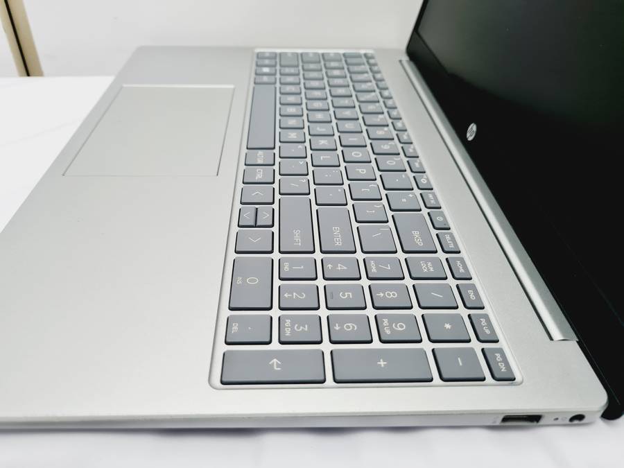 HP 15 - Ryzen 5 - 16gb ram - 512gb ssd