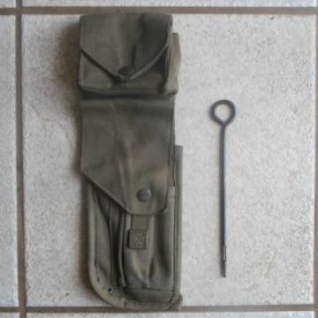 SADF Officers Holster With Amo Pouch And Metal Cleaning Rod
