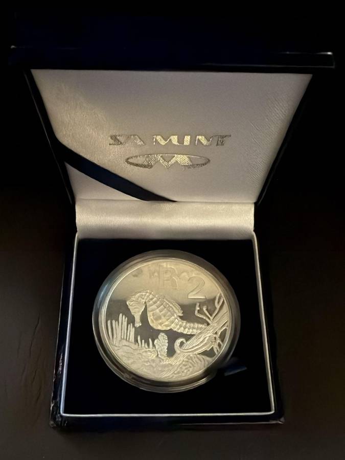 SILVER 1 OUNCE - Silver Proof R2 Seahorse - Mintage 3000