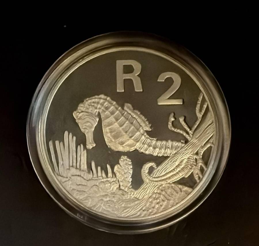 SILVER 1 OUNCE - Silver Proof R2 Seahorse - Mintage 3000