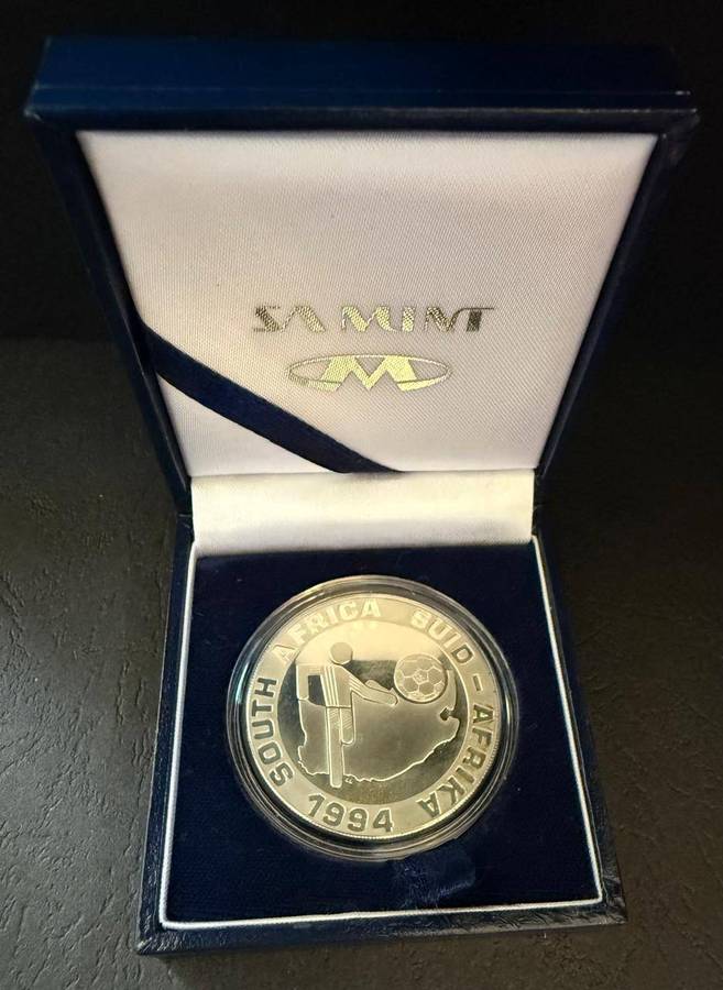 SILVER 1 OUNCE - 1994 Silver Proof R2 Soccer World Cup - Mintage 3210