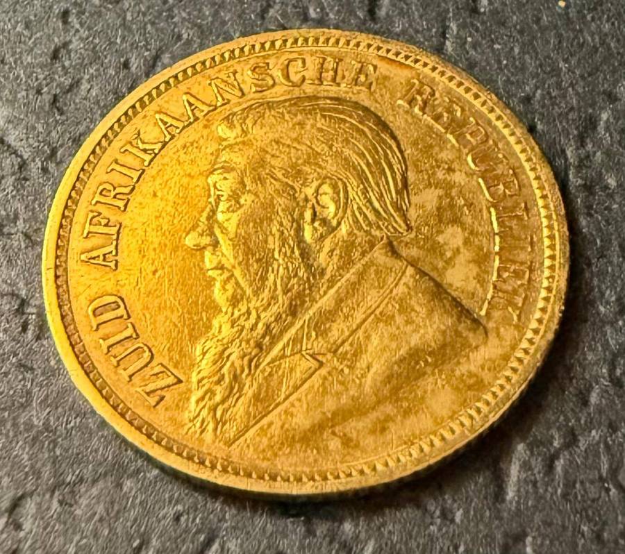 Gold 1895 Half Pond - great condition for its age