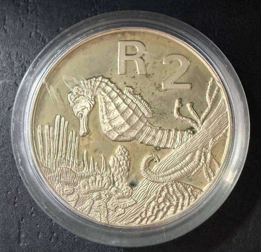 SILVER 1 OUNCE - Silver Proof R2 Seahorse - Mintage 3000