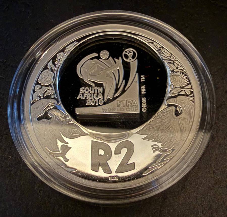 Silver R2 Crown - FIFA 2006 ( 1 ounce of Silver) - Mintage 4992