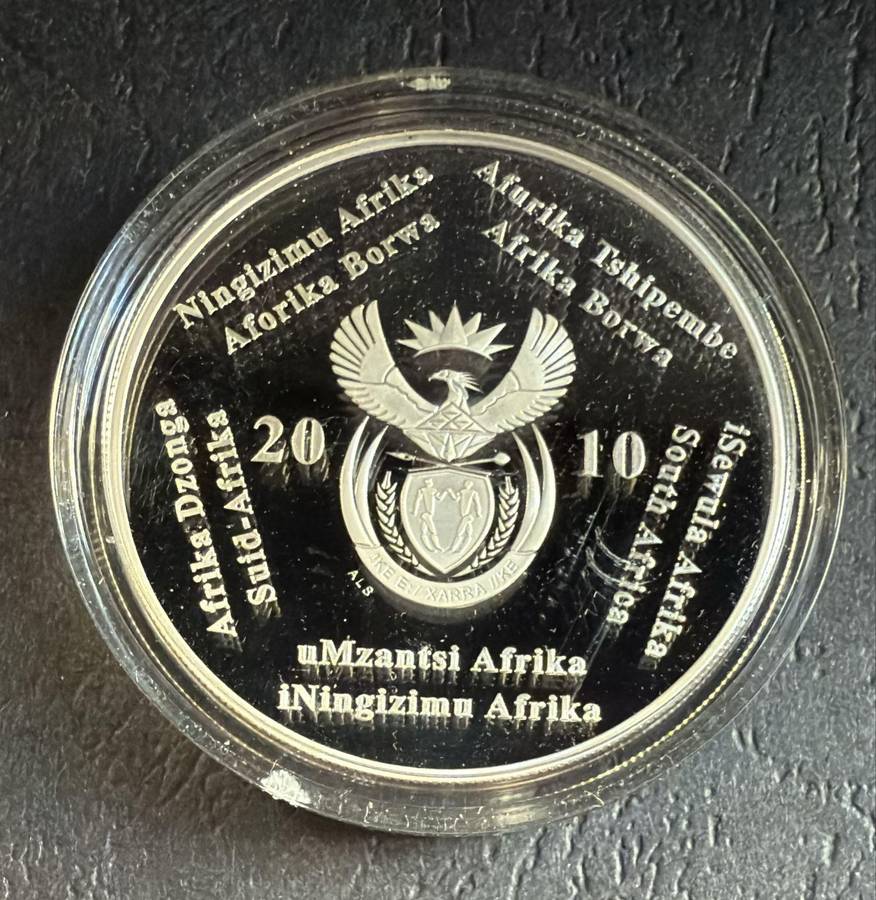 SILVER 1 OUNCE - 2010 Silver Proof R2 FIFA World Cup South Africa - includes COA