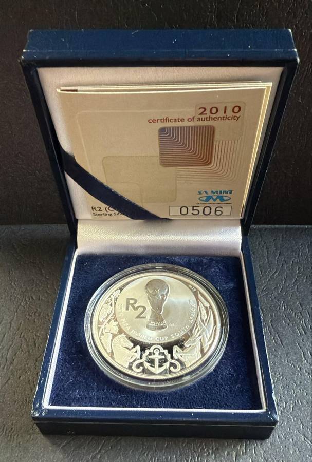 SILVER 1 OUNCE - 2010 Silver Proof R2 FIFA World Cup South Africa - includes COA
