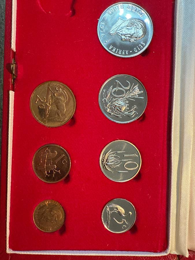 1976 Long proof set - no gold or silver R1 - as per pictures