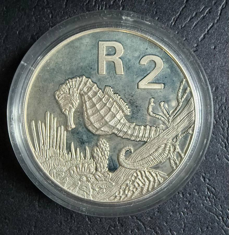 SILVER 1 OUNCE - Silver Proof R2 Seahorse - Mintage 3000