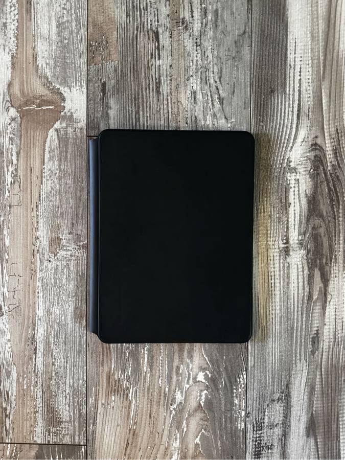 Apple Magic Keyboard iPad 11